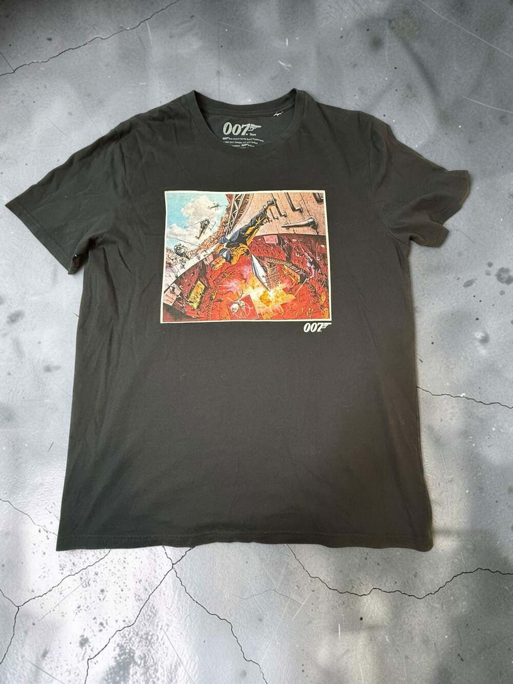 007Store You Only Live Twice Movie Poster Graphic T-Shirt